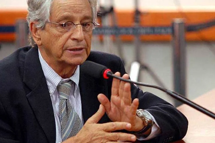 
	O ex-deputado Fernando Gabeira (PV-RJ): &nbsp;&quot;Eu sou jornalista e quero continuar sendo jornalista&quot;
 (Renato Araújo/ABr)