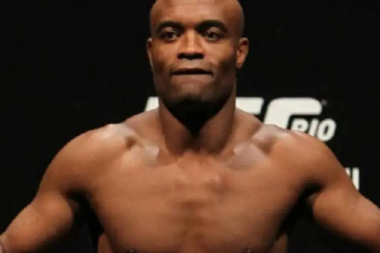 
	Anderson Silva: o astro do UFC s&oacute; dever&aacute; se pronunciar ap&oacute;s o fim deste processo envolvendo o seu doping
 (Divulgação)