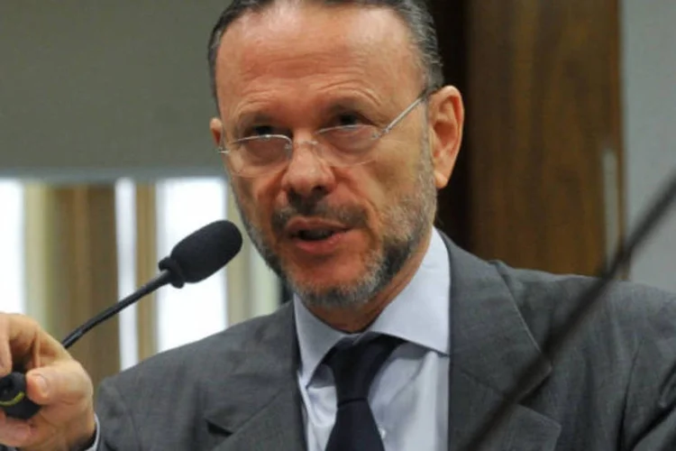 
	Luciano Coutinho: &quot;os processos de governan&ccedil;a do BNDES s&atilde;o extremamente rigorosos e fazem parte de pol&iacute;ticas p&uacute;blicas de governo.&quot;
 (Antonio Cruz/ABr)