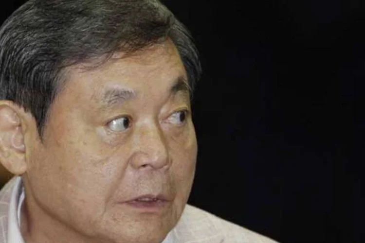 
	Lee Kun-hee: no s&aacute;bado, ele teve dificuldade para respirar e foi enviado &agrave; emerg&ecirc;ncia
 (REUTERS/Lee Jae-Won/Arquivo)