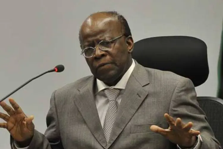 
	Ministro Joaquim Barbosa: o presidente do Supremo teria at&eacute; abril para escolher uma legenda e se lan&ccedil;ar candidato (Valter Campanato/ABr)