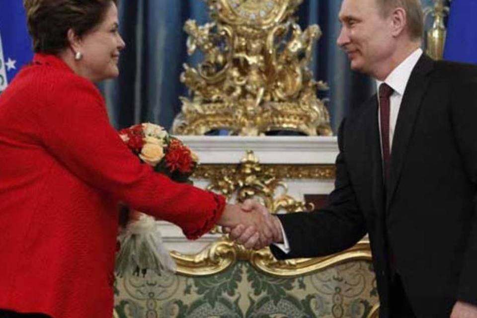 Brasil e Rússia trocam experiências para organizar Copa