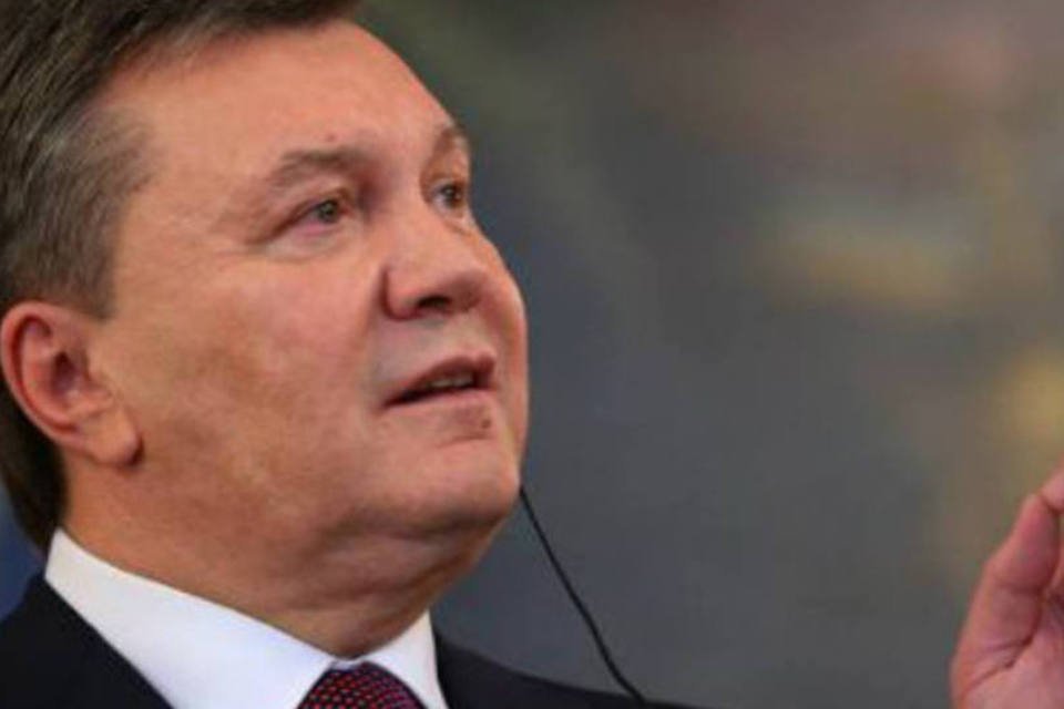Há tempo para resolver crise pacificamente, diz Yanukovich