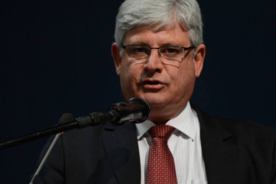 Janot confirma que foi procurado por defesa de empresas