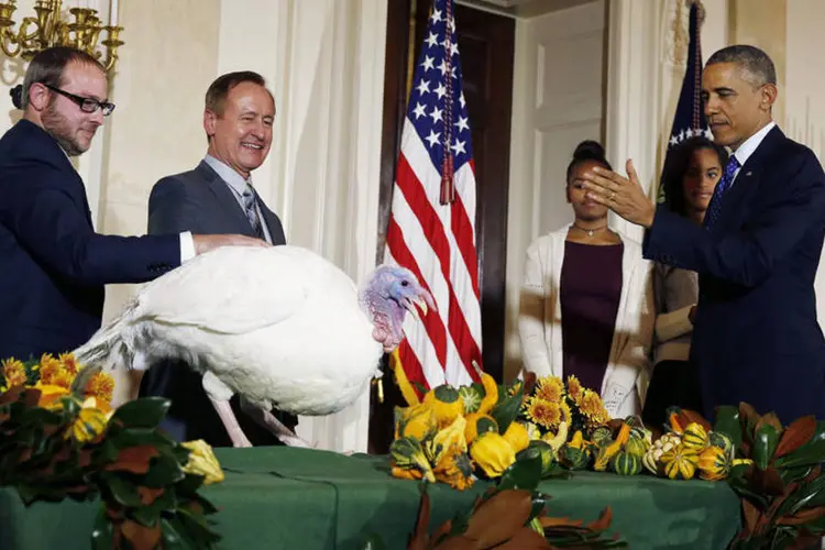 Barack Obama durante o tradicional indulto presidencial ao peru, na Casa Branca (Larry Downing/Reuters)