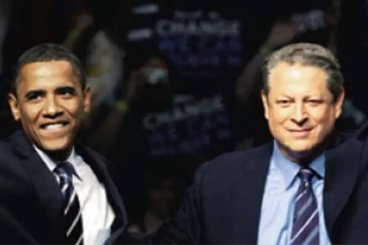 Obama, na época candidato à presidência dos Estados Unidos, e Al Gore, o democrata que luta contra o aquecimento global: o presidente ainda não cumpriu as promessas verdes de campanha  (.)