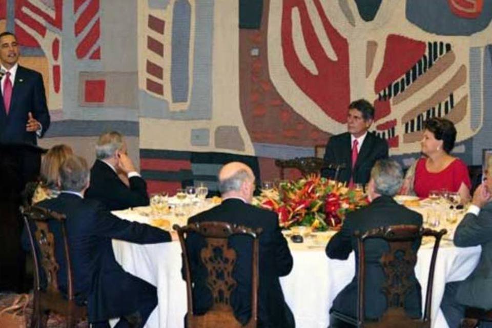 Dos ex-presidentes convidados, apenas Lula não foi ao almoço de Obama