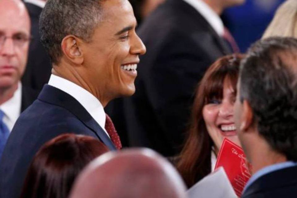 Obama parte para a ofensiva no segundo debate