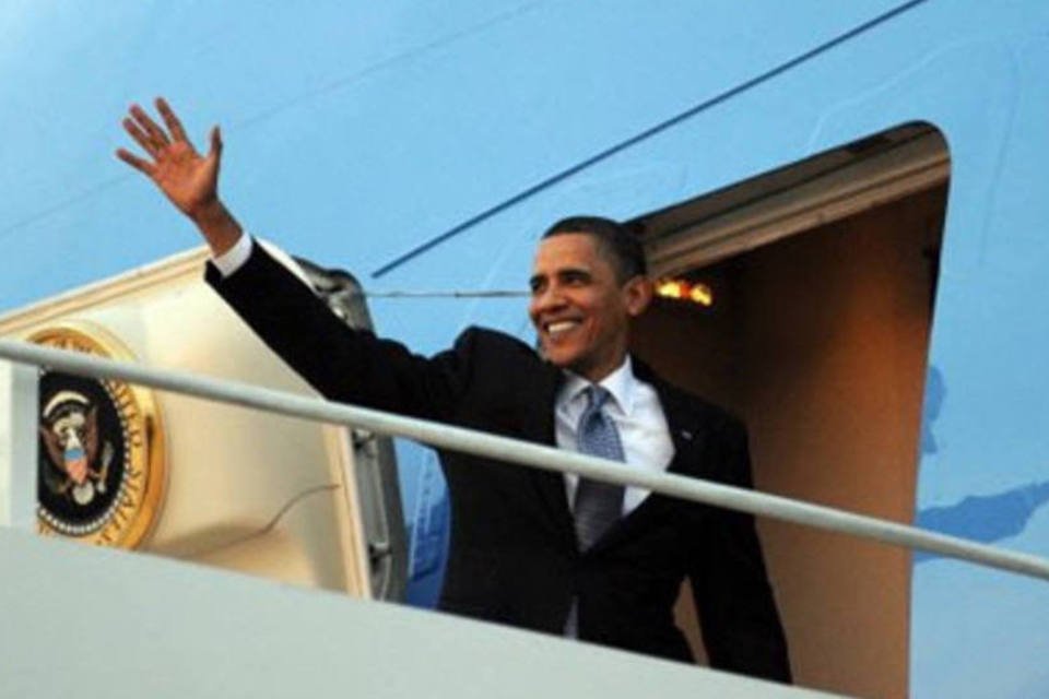 Obama viaja a Praga para firmar tratado nuclear com a Rússia