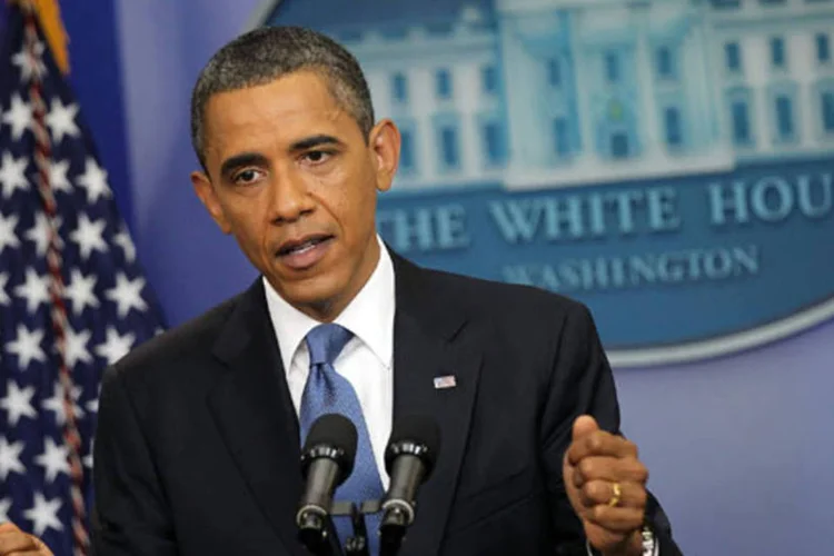 Segundo pesquisa, se as eleições fossem hoje, Barack Obama obteria 44% de apoio e o eventual candidato republicano com 41,3% (Alex Wong/Getty Images)