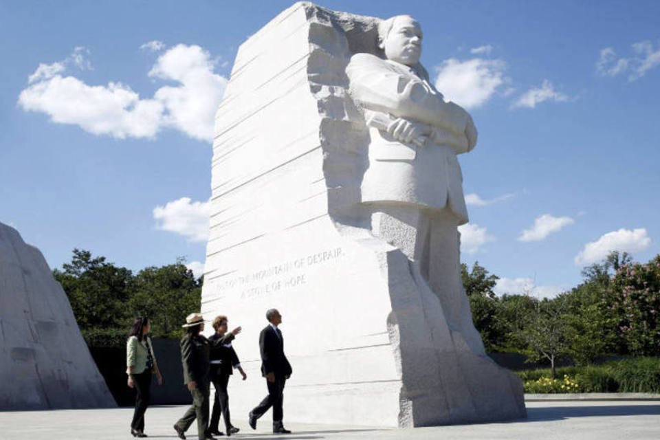 Dilma e Obama visitam memorial de Martin Luther King