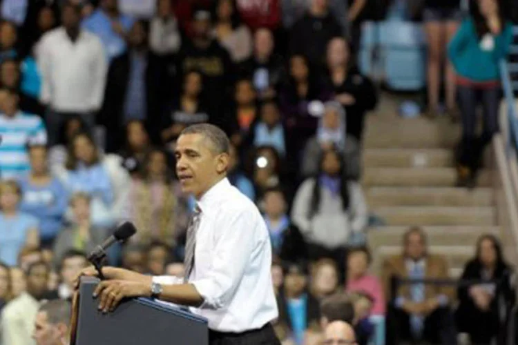 Obama discursa em uma universidade da Carolina do Norte, onde quer atrair os jovens para sua reeleição (©AFP/Getty Images / Sara D. Davis)
