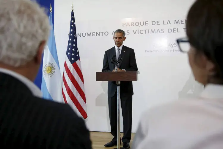 
	Obama: o presidente dos EUA pediu &quot;que se cumpra a promessa&quot; de &quot;nunca mais&quot;, duas palavras que disse em espanhol e que encerraram o caso contra os militares no julgamento de 1985
 (Carlos Barria / Reuters)