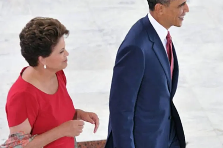 
	Obama e Dilma: O assunto dos vistos de brasileiros deve ser um dos temas a ser tratado na visita que a presidente far&aacute; no fim do m&ecirc;s aos Estados Unidos
 (Agência Brasil)