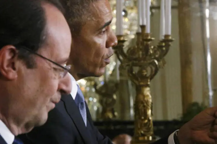 Presidente dos Estados Unidos, Barack Obama, discursa ao lado do presidente da França, François Hollande, na Casa Branca, em Washington (Jonathan Ernst/Reuters)