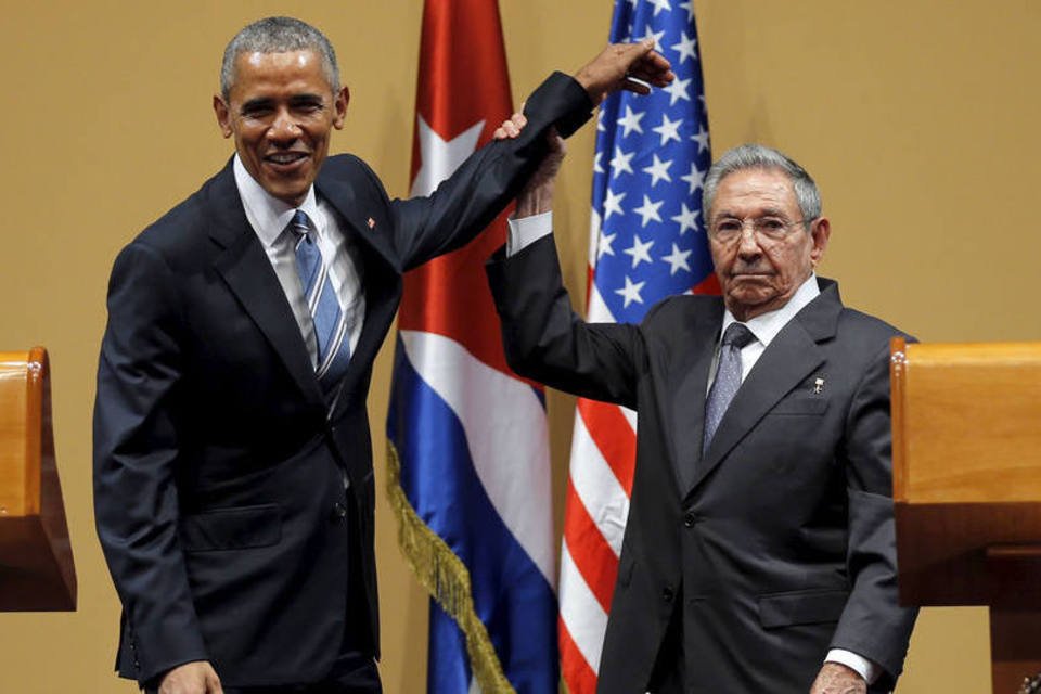 Obama diz a Castro para não temer "diferentes vozes" do povo