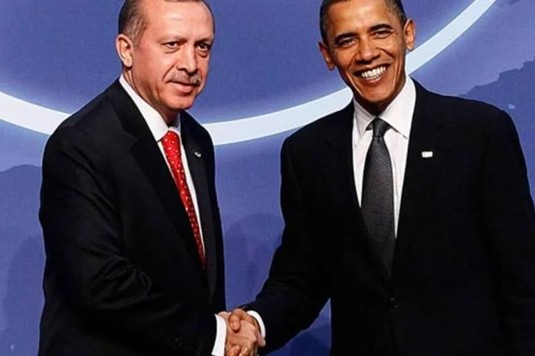O presidente dos EUA, Barack Obama (direita), e o premiê turco Recep Tayyip Erdogan (Chip Somodevilla/Getty Images)