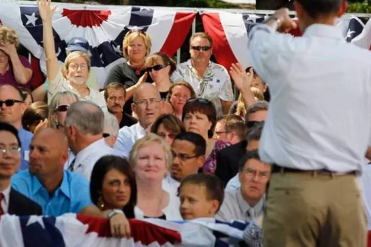 Obama fala com eleitores em Cannon Falls, em Minnesota (Joe Raedle/Getty Images)