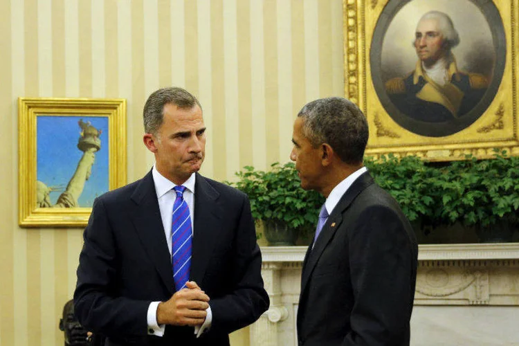 O presidente dos Estados Unidos, Barack Obama (D), durante encontro com o rei da Espanha Felipe VI (Carlos Barria/Reuters)