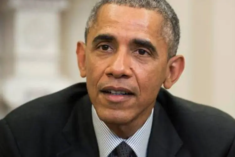O presidente Barack Obama durante encontro com jovens imigrantes na Casa Branca em 4 de fevereiro (Saul Loeb/AFP)