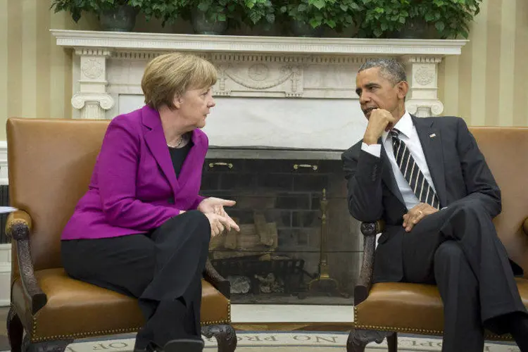 O presidente americano Barack Obama e a chanceler alemã Angela Merkel durante reunião no Salão Oval, em Washington (Bundesregierung/Guido Bergmann/Handout via Reuters)