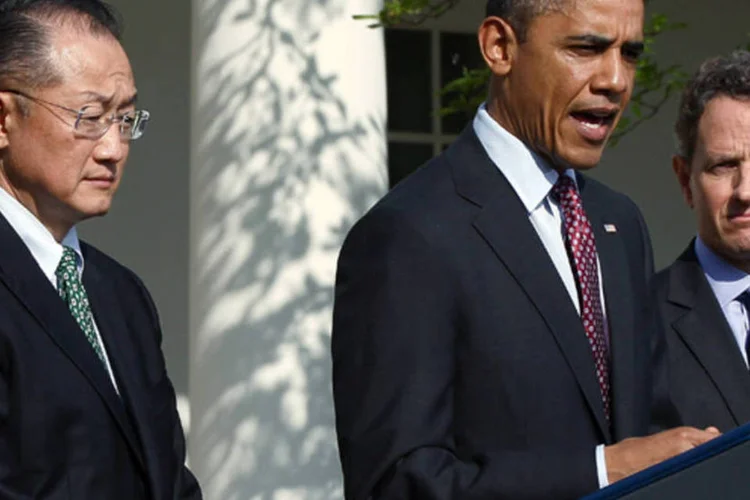 
	Jim Young Kim, ao lado de Barack Obama: &quot;Achamos que agora as economias de mercados emergentes t&ecirc;m talvez uma janela de dois ou tr&ecirc;s meses&quot;
 (Win McNamee/ Getty Images)