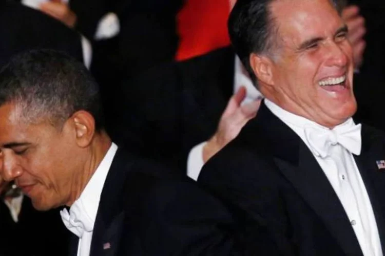 Barack Obama e Mitt Romney em um jantar de gala em Nova York (Jason Reed/Reuters)