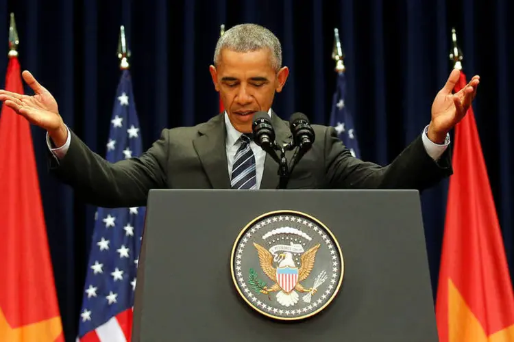 
	Barack Obama: &quot;Venho aqui, consciente do passado, de nossa dif&iacute;cil hist&oacute;ria, mas olhando para o futuro&quot;
 (Carlos Barria / Reuters)