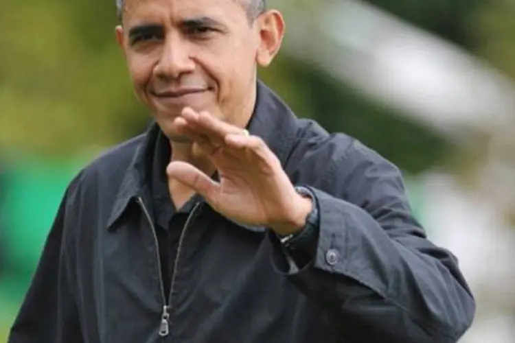 
	Obama: em n&iacute;vel nacional, Obama e Romney aparecem virtualmente empatados na inten&ccedil;&atilde;o de voto dos eleitores j&aacute; registrados
 (Mandel Ngan/AFP)
