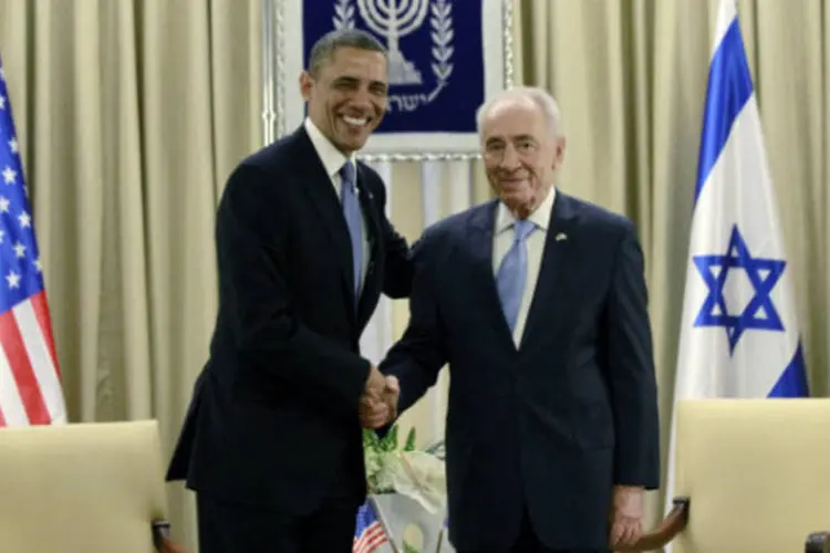 O presidente dos EUA, Barack Obama, se reúne com o presidente de Israel, Shimon Peres, em sua residência em Jerusalém (REUTERS / Jason Reed)