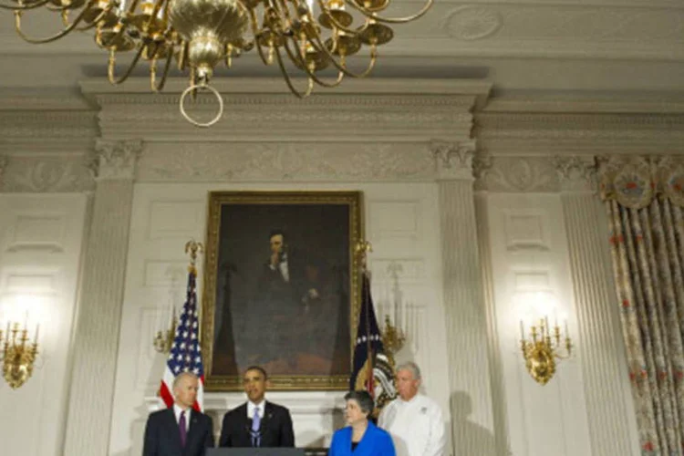 
	Presidente Barack Obama fala sobre tornado em Oklahoma, Estados Unidos:&nbsp;&quot;Em alguns casos, ser&aacute; preciso superar uma dor enorme, mas voc&ecirc;s n&atilde;o estar&atilde;o sozinhos, o seu pa&iacute;s estar&aacute; com voc&ecirc;s&quot;, disse Obama.
 (GettyImages)