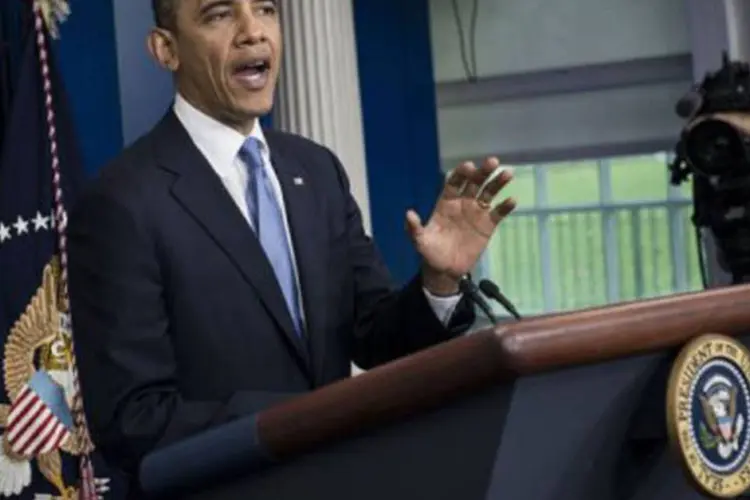 Obama faz um pronunciamento na Casa Branca, em Washington, sobre do Sandy em 29 de outubro
 (Brendan Smialowski/AFP)