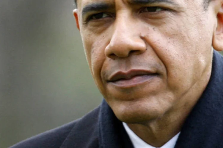 
	Barack Obama: ele assinou um decreto na noite de sexta-feira que come&ccedil;ava a colocar os cortes em vigor
 (REUTERS/Jonathan Ernst)