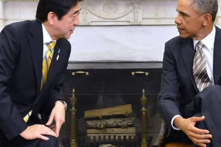 
	Obama recebe Abe na Casa Branca: Abe e Obama tamb&eacute;m conversaram sobre as crescentes tens&otilde;es entre Jap&atilde;o e China
 (AFP/ Jewel Samad)