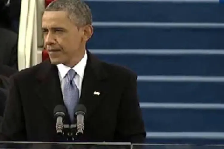 
	Obama inicia discurso: o governante mostrou-se sorridente e&nbsp;&quot;travou&quot;&nbsp;levemente ao pronunciar a palavra&nbsp;&quot;Estados Unidos&quot;&nbsp;durante o juramento.
 (Reprodução vídeo ao vivo da Casa Branca)