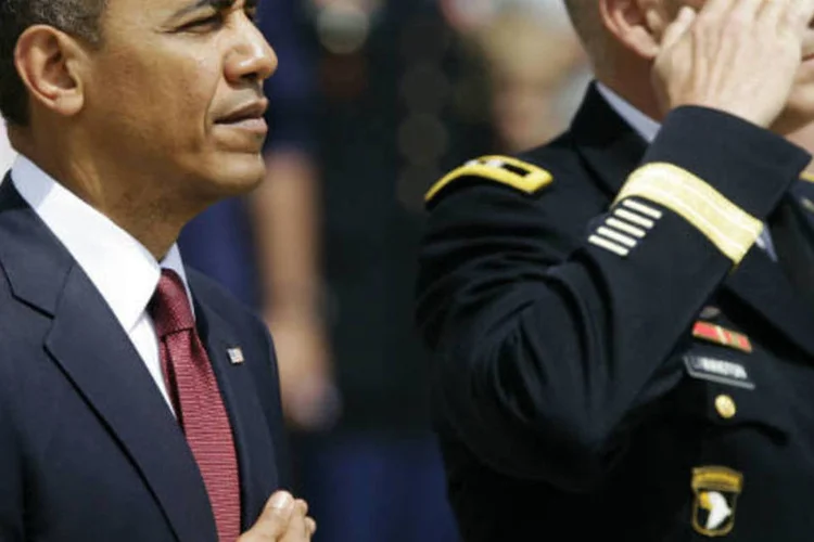 
	Homem &eacute; interrogado pelo envio de cartas envenenadas ao presitende Obama e ao prefeito de NY, Michael Bloomberg
 (REUTERS/Jonathan Ernst)