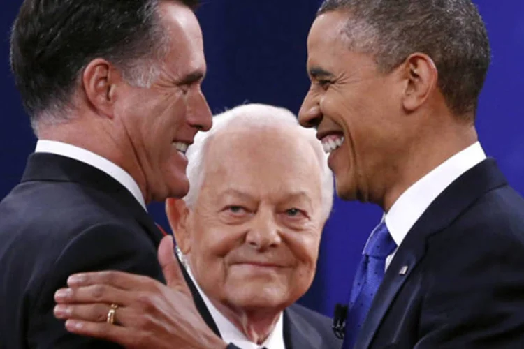 Obama e Romney farão uma corrida frenética por uma série de Estados decisivos nesta segunda-feira, apresentando os argumentos finais aos eleitores no último dia de uma disputa extremamente acirrada pela Casa Branca
 (Kevin Lamarque/Reuters)