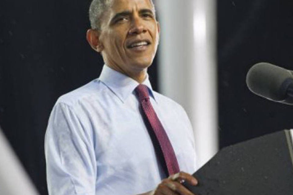 Obama destaca socorro à indústria automotiva antes de debate