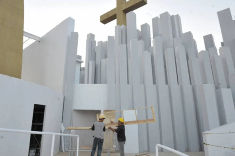 
	Obras no Campus Fidei, em Guaratiba:&nbsp;o local ser&aacute; usado como ponto de vigil&acirc;ncia e missa campal nos dois &uacute;ltimos dias da JMJ (dias 27 e 28), com a presen&ccedil;a do papa Francisco.
 (Tomaz Silva/ABr)