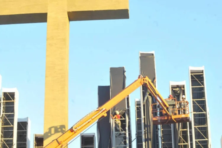 As obras no Campus Fidei, em Guaratiba, para a recepção do papa Francisco: o Campus Fidei tem capacidade para 2 milhões de pessoas, já que conta com uma infraestrutura que permitirá a Vigília ao longo da madrugada de sábado (27) para domingo. (Tomaz Silva/ABr)
