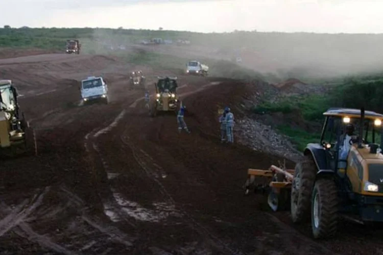 
	Obras de ferrovia: o ministro dos Transportes destacou os projetos de infraestrutura que est&atilde;o sendo oferecidos &agrave; iniciativa privada por meio das concess&otilde;es federais
 (Oscar Cabral/VEJA)