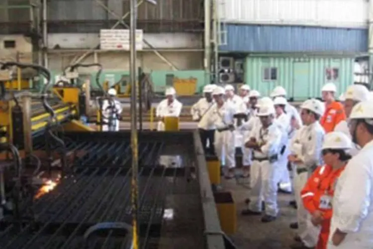 Obras de um navio da OSX: empresa também vai construir um estaleiro no Rio (Divulgação)