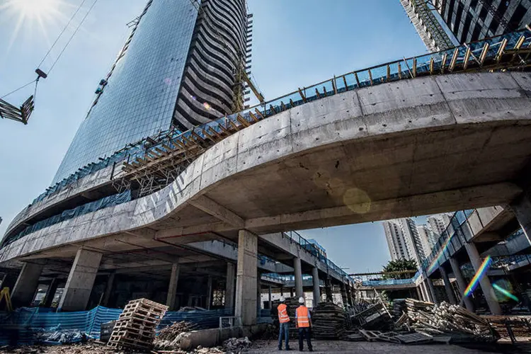 Obras: outros R$ 7 bilhões deverão ser destinados a projetos de infraestrutura urbana do setor público (Germano Luders/Exame)