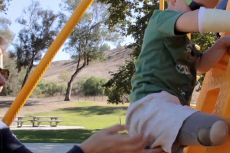 Atletas paralímpicos agradecem às mães em novo filme da P&G
