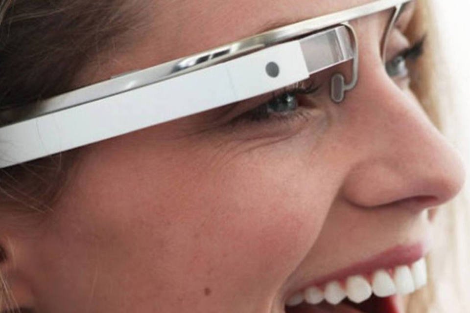 Google apresenta projeto dos óculos do futuro