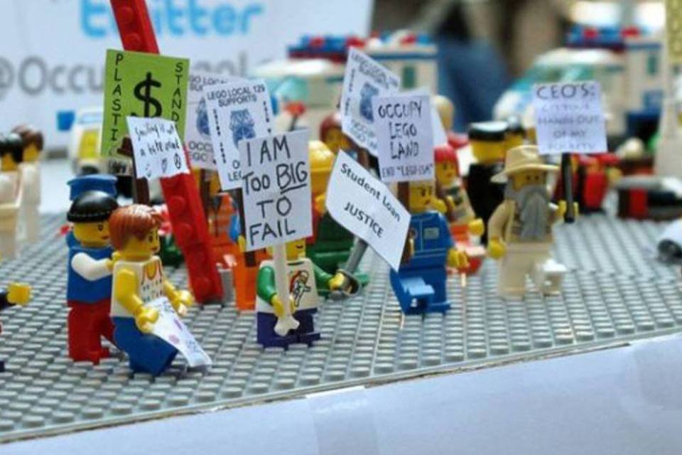 Grandes momentos de  2011 são eternizados em Lego