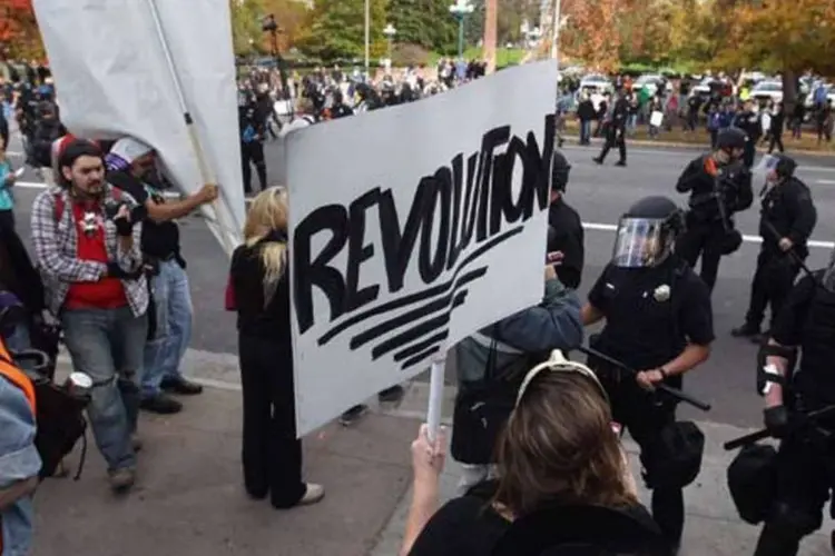 A polícia prendeu hoje cerca de 30 manifestantes do movimento "Ocupe Wall Street" em Oregon (Getty Images)