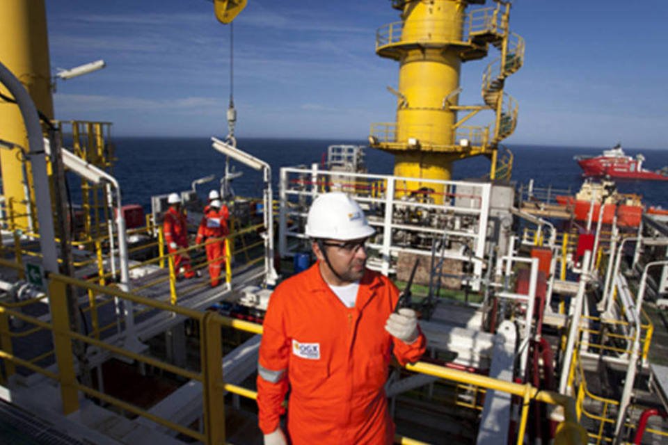 
	funcion&aacute;rio na plataforma da OGX, agora &Oacute;leo e G&aacute;s Participa&ccedil;&otilde;es
 (Divulgação)
