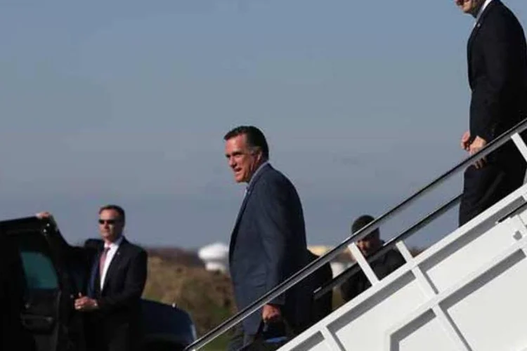
	Mitt Romney e Paul Ryan chegam em Ohio nesta ter&ccedil;a-feira: mais cedo, emissoras j&aacute; haviam projetado vit&oacute;rias de Romney em Kentucky
 (Justin Sullivan / Getty Images)