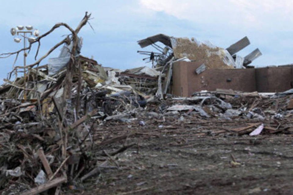 Prejuízo de tornado pode ultrapassar US$ 2 bilhões, diz EUA